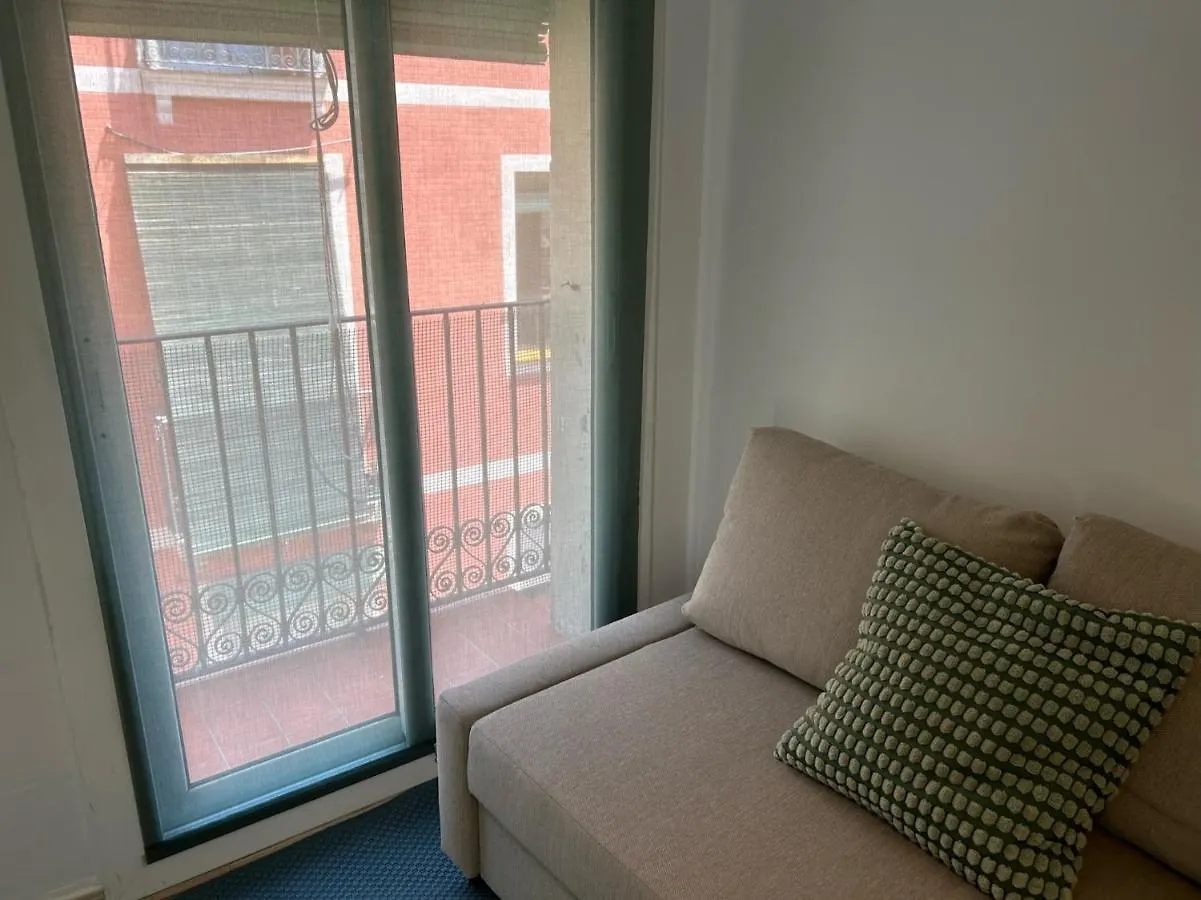 Gaudi Barcelona Apartment