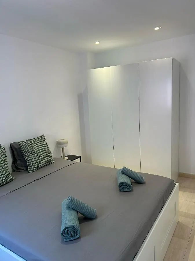 Gaudi Barcelona Apartment